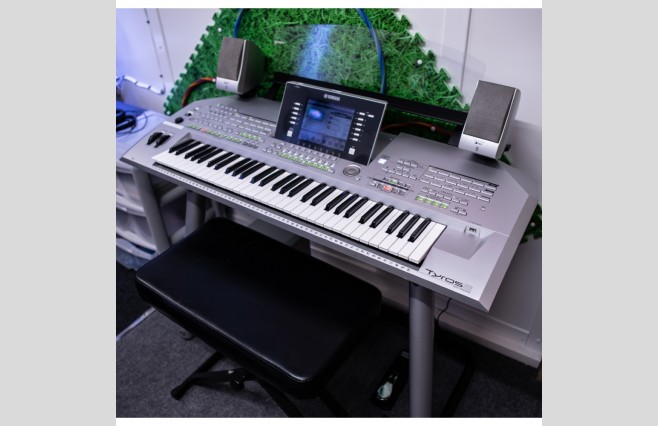 Yamaha Tyros 2 Keyboard With MS02 Speakers, Used (SN:GBRANX01016) - Image 5